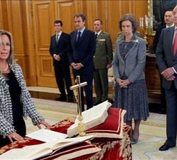 Trinidad Jiménez García-Herrera promete su cargo como ministra de Asuntos Exteriores y de Cooperación