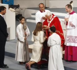 Los Príncipes durante la Santa Misa