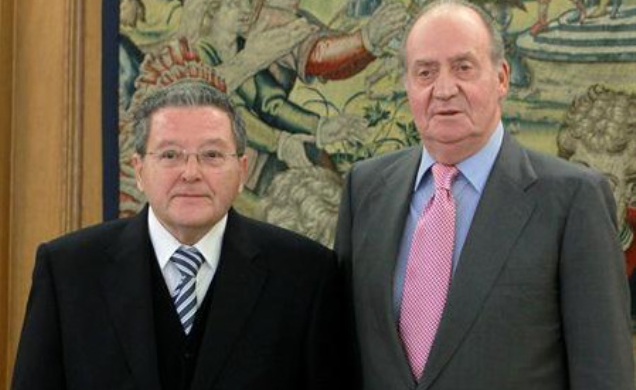 Don Juan Carlos, con Salustiano del Campo 