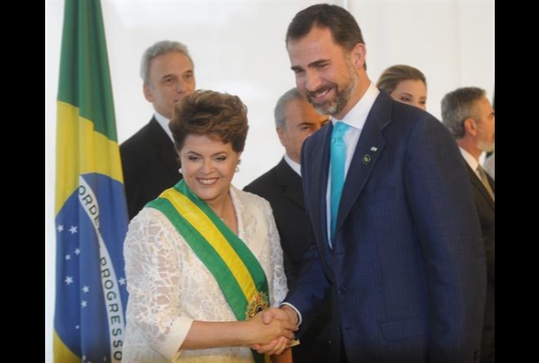 Don Felipe saluda a la nueva Presidenta, Dilma Rousseff