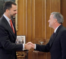 Don Felipe recibe el saludo del gobernador de Jalisco