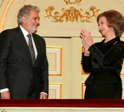 Doña Sofía aplaude a Plácido Domingo