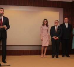 El Príncipe de Asturias se dirige a la colonia española en Jordania