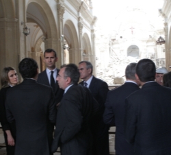Don Felipe y Doña Letizia visitan la Iglesia de Santiago