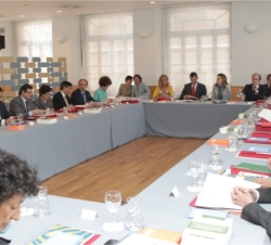 Vista general de la reunión del Patronato de la Residencia de Estudiantes