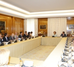 Doña Sofía durante la reunión