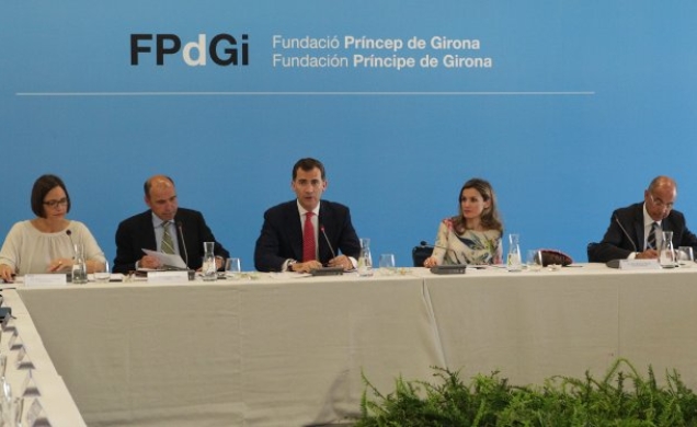 Don Felipe y Doña Letizia durante la Reunión del Patronato