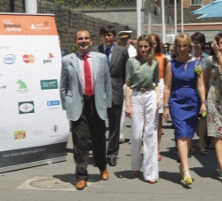 Doña Letizia, con la presidenta de la Comunidad de Madrid, el secretario de Estado de Investigación y la consejera de Educación y Empleo de la Comunid