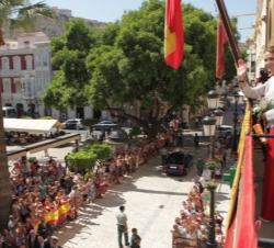 Alteza Real saluda desde el Ayuntamiento deÁguilas