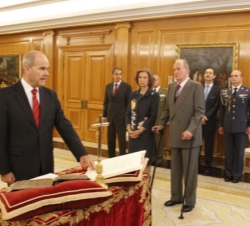 Manuel Chaves González promete su cargo como vicepresidente de Política Territorial