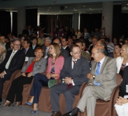 Su Alteza Real en un momento de la conferencia