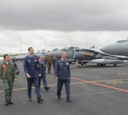 Su Alteza Real el Príncipe de Asturias durante su visita a las instalaciones del'Tactical Leadership Programme' (TLP)