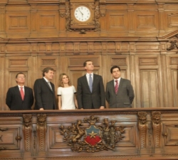 Don Felipe y Doña Letizia en su visita al Congreso Nacional de Chile