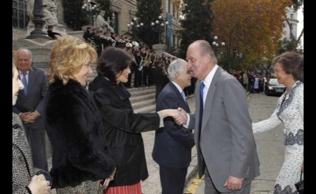 Los Reyes reciben el saludo del presidente del Tribunal Supremo y del CGPJ, la ministra de Cultura en funciones y la presidenta de la Comunidad de Mad