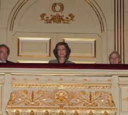 Su Majestad la Reina en el Palco Real