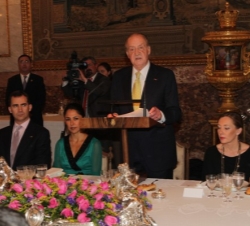 Don Juan Carlos durante su discurso