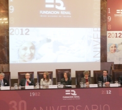 Vista de la mesa presidencial durante el acto