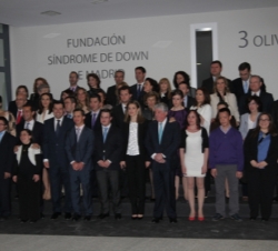 Fotografía de grupo con los premiados