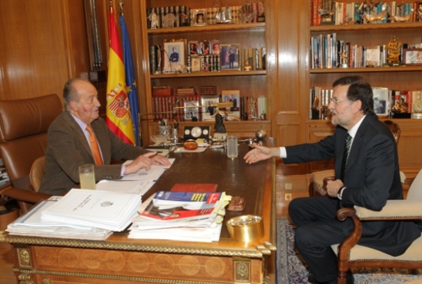 Don Juan Carlos, con el Presidente del Gobierno, Mariano Rajoy