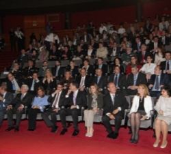 Vista general del auditorio durante el acto