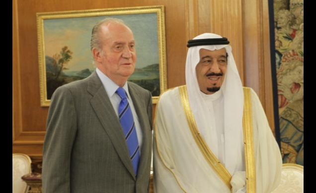 Su Majestad el Rey con Su Alteza Real el Príncipe Salman bin Abdulaziz al Saud, ministro de Defensa del Reino de Arabia Saudí