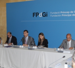 Los Príncipes de Asturias en un momento de la reunión