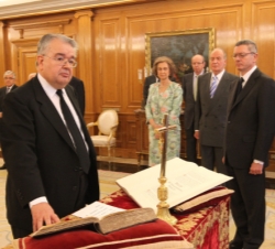 Juan José González Rivas jura ante Sus Majestades los Reyes como magistrado del Tribunal Constitucional