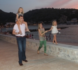 Excursión en el Tren de Sóller. Paseo por el Puerto de Sóller 