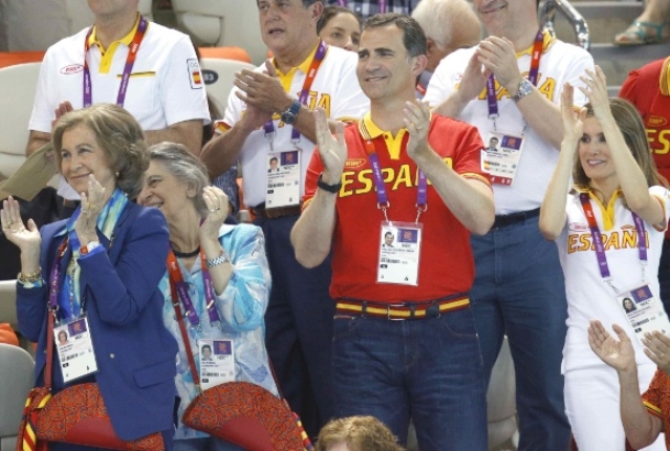 Asistencia a las pruebas de los XXX Juegos Olímpicos "Londres 2012". La Reina, los Príncipes de Asturias y la Princesa Irene celebran la con