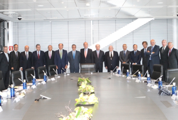 Almuerzo con los miembros del Consejo Empresarial para la Competitividad. Su Majestad el Rey, con el Consejo Empresarial para al Competividad 