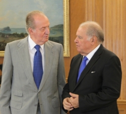 Don Juan Carlos y el Secretario General Iberoamericano, Enrique V. Iglesias