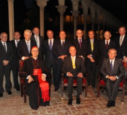 Entrega del IV Premio Internacional Conde de Barcelona a Su Eminencia el Cardenal Tarcisio Bertone, Secretario de Estado de Su Santidad. Fotografía de