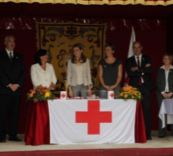 Presidencia de mesas de cuestación del "Día de la Banderita". Vista de la mesa petitoria de la Princesa de Asturias