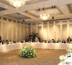Almuerzo con empresarios indios y españoles