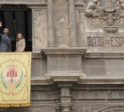 Sus Altezas Reales los Príncipes de Asturias en el Ayuntamiento de Alcañiz