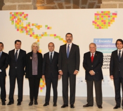 Fotografía de grupo a su llegada a la Casa de Iberoamérica