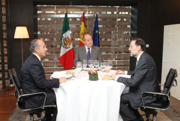 Su Majestad el Rey acompañado por el Presidente del Gobierno, Mariano Rajoy Brey durante el almuerzo ofrecido al Presidente de los Estados Unidos Mexi