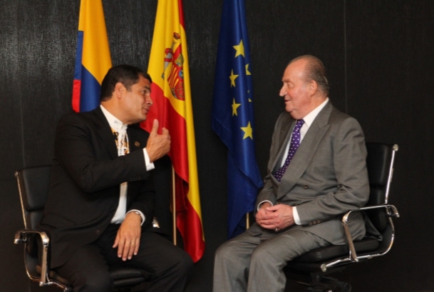 Su Majestad el Rey junto al Presidente de la República del Ecuador, Rafael Correa Delgado