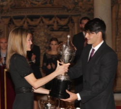 Doña Letizia entrega el Premio Princesa de Asturias S.A.R. Doña Letizia