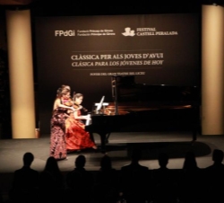 Leticia Moreno y Alba Ventura, durante el concierto