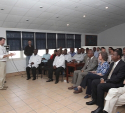 Presentación del Centro de Investigación a cargo del Dr. Pedro Alonso