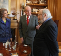 Los Reyes conversan con José Manuel Caballero Bonald