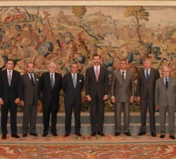 Don Felipe con una represetación de la European Community Shipowners' Associations (ECSA)