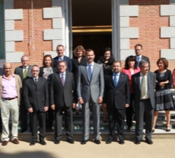 Don Felipe con los miembros de la Sociedad Española de Ciencias Forestales