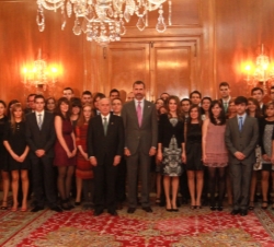 Los Príncipes de Asturias, con los "Premios Fin de Carrera 2012" de la Universidad de Oviedo
