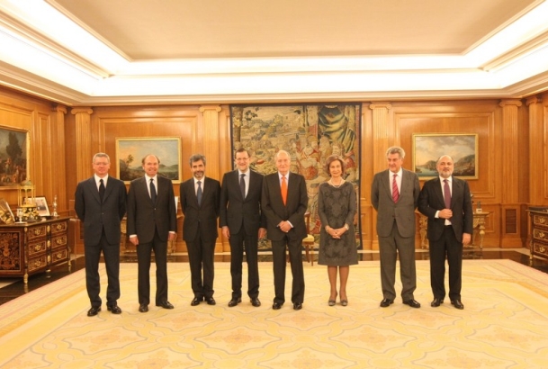 Sus Majestades los Reyes junto a los presidentes del Gobierno, del Congreso, del Senado, del Tribunal Constitucional, del Tribunal Supremo y del Conse