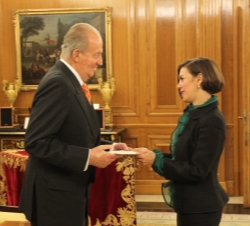 Su Majestad el Rey recibe las Cartas Credenciales de la embajadora de la República de Guatemala, Carla María Rodríguez Mancia