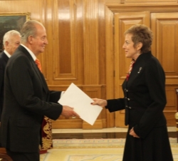 Su Majestad el Rey recibe las Cartas Credenciales de la embajador de México, Roberta Lajous Vargas