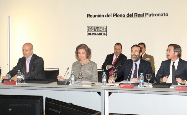 Doña Sofía, junto al ministro de Educación, Cultura y Deporte, José Ignacio Wert, el secretario de Estado de Cultura, José María Lassalle, y el presid