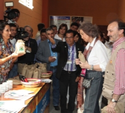 Su Majestad la Reina concoció los diversos tratamientos del frijol